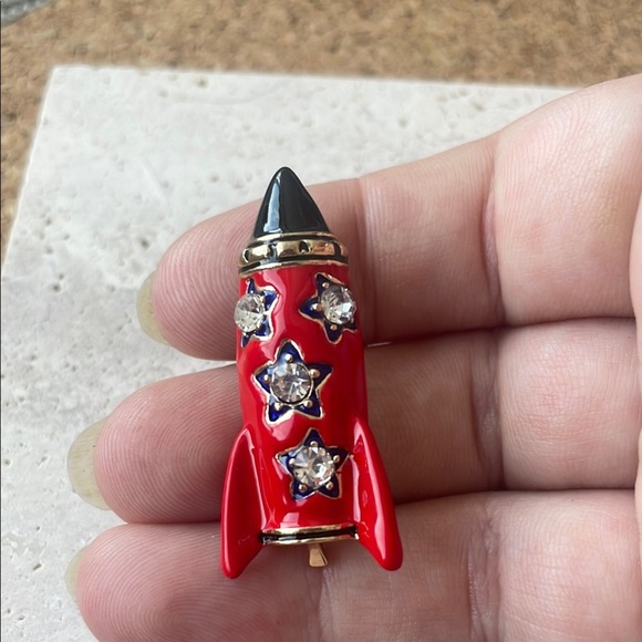 Vibrant Red Rocket Brooch with Star Accents - Picture 1 of 3